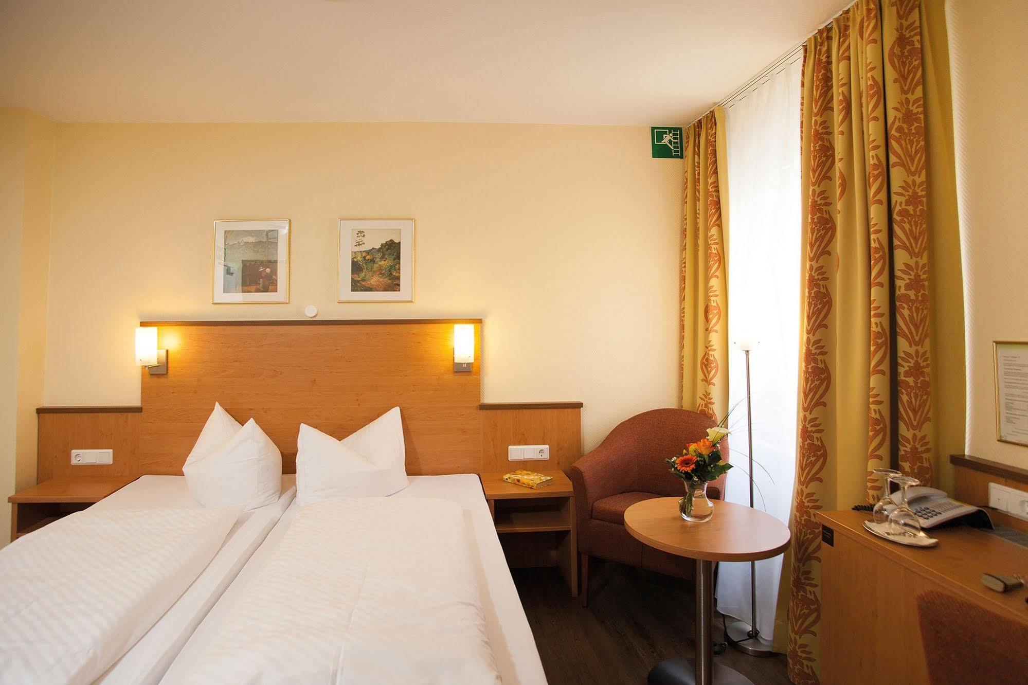 Vitalhotel am Stadtpark Superior Bad Harzburg Esterno foto
